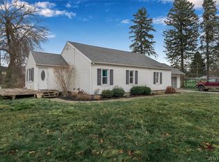 3 1/2 Jackson St N, Akron, NY 14001