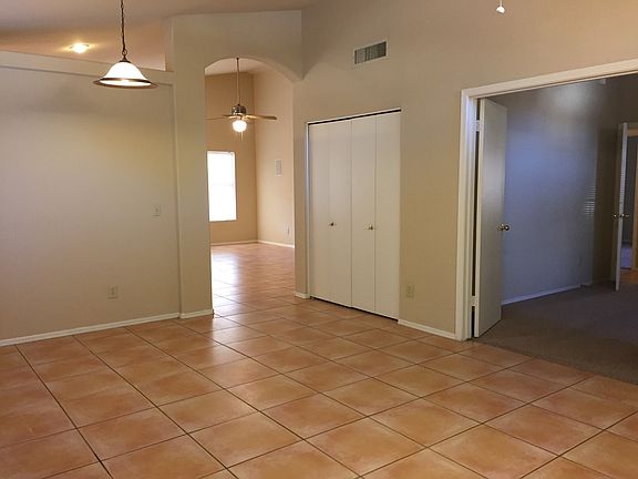 4th image of 741 W Hackamore St