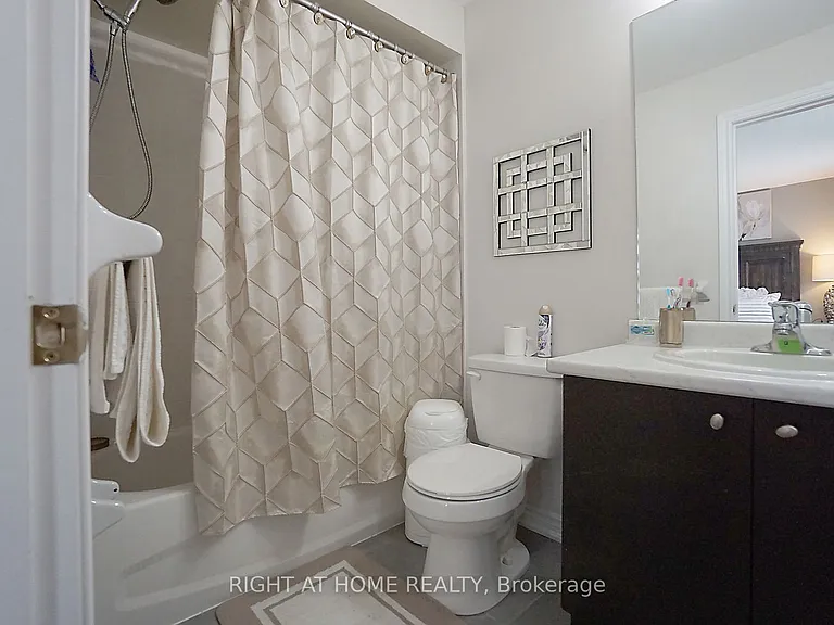 15 Magdalene Cres — Photo 22