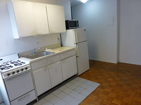 Rented by Charie Properties LLC | media 11