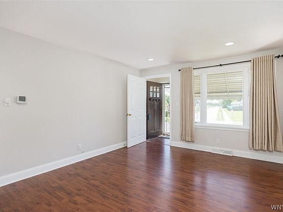 2nd image of 106 Aspinwood Pl