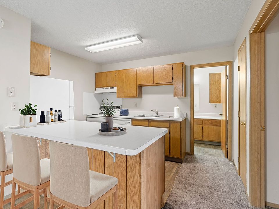 One Bedroom A - 1 Bed / 1 Bath - 725 Sq.Ft.