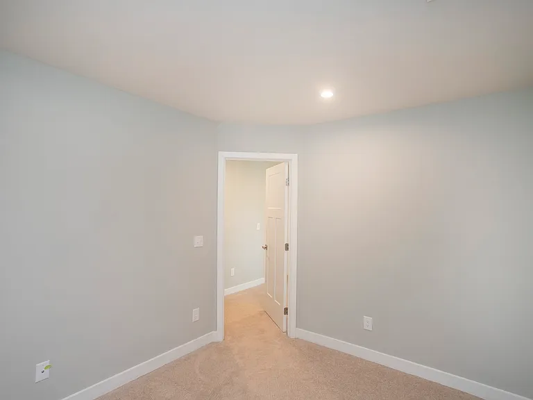 103 Great Falls Ct — Photo 26