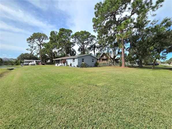 106 5th St NW, Ruskin, FL 33570