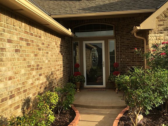 4th image of 8912 SW 48th St