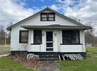 1955 Shaw Ave, Youngstown, OH 44505