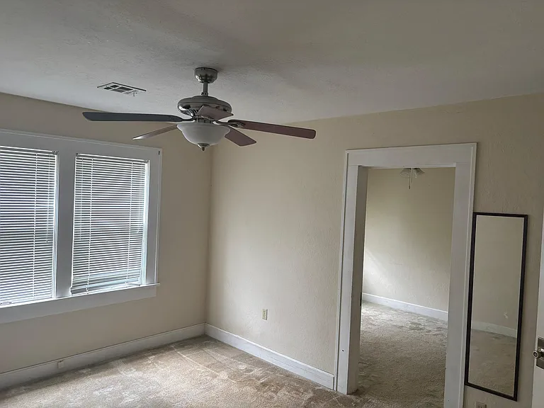 917 SW 5th St — Photo 12