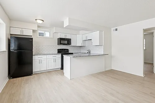 1056 S 29th St #7 Photo 1