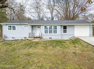 5620 Sierra Rd, Knoxville, TN 37912
