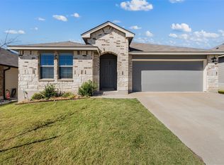 1084 Velvet Ct, Troy, TX 76579