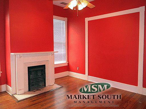 3rd image of 407B E Waldburg St