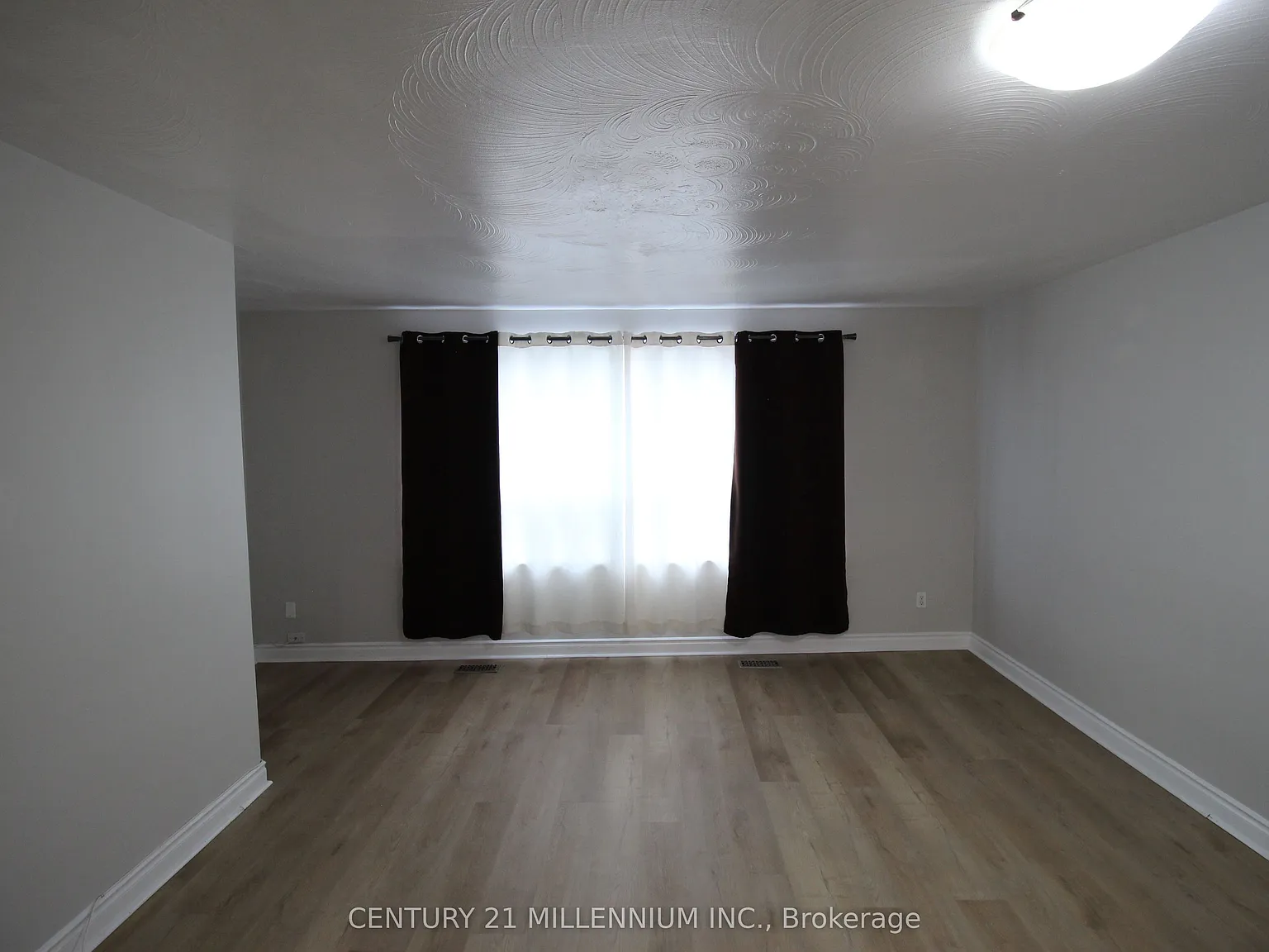 2 bed, $1,980 — Photo 4