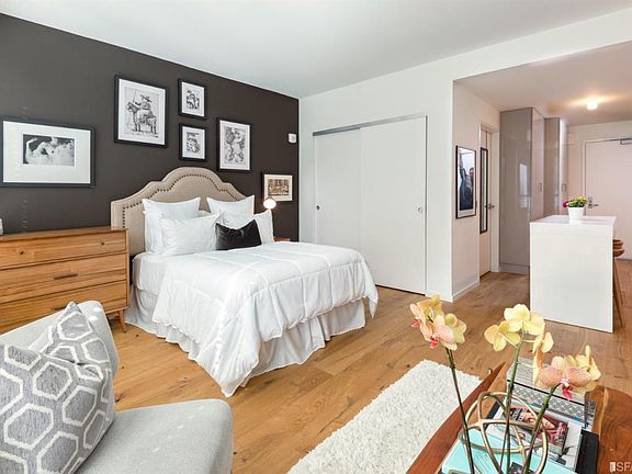 5th image of 400 Grove St Unit 204