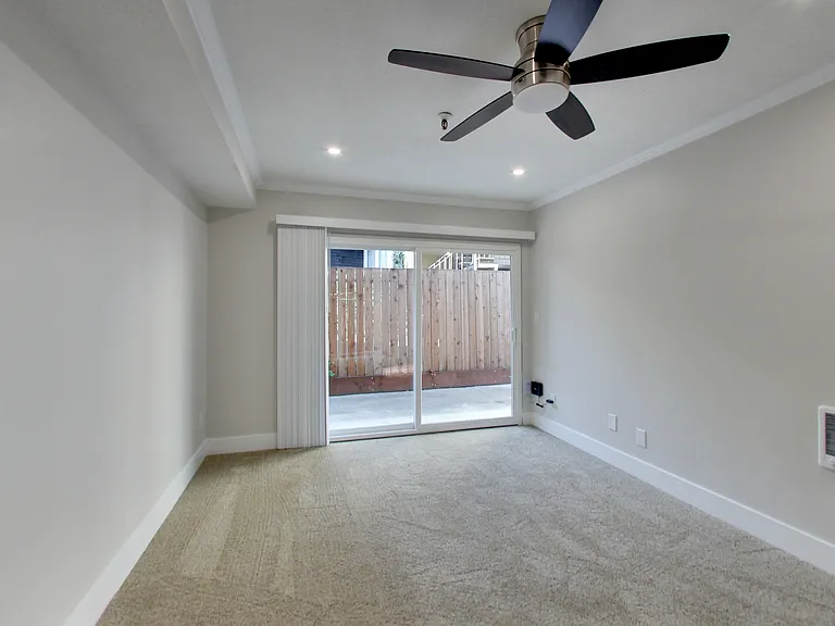 378 Van Buren - Renovated 2bed and 1bed units - Beautiful Building! — Photo 119