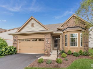 821 Colchester Dr, Oswego, IL 60543