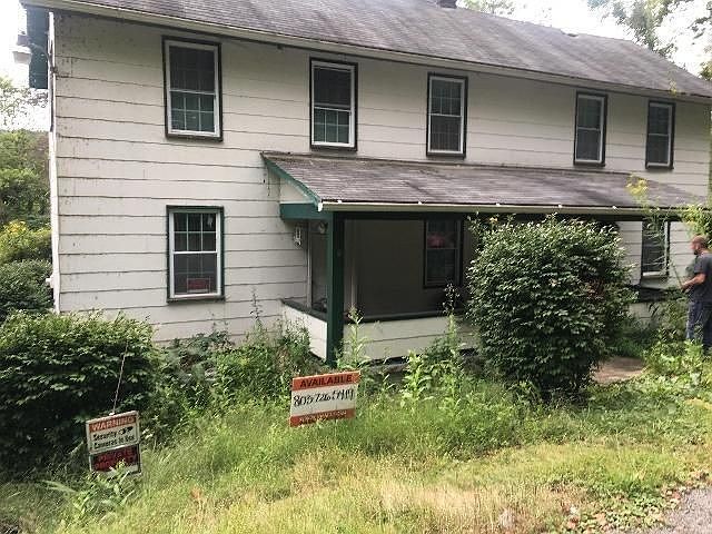 2nd image of 153 Distillery Ln