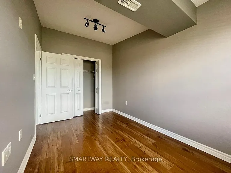 1360 Main St E #409 — Photo 11