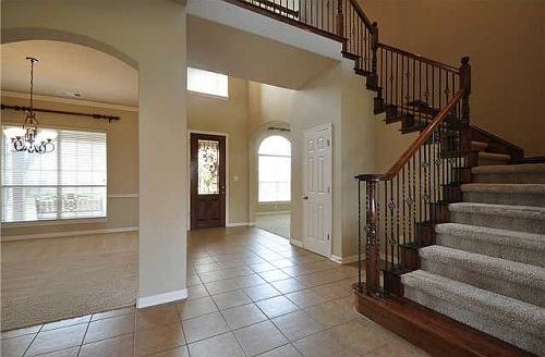 3rd image of 1306 Hillridge Dr