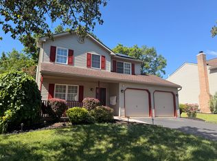6100 Long Pond Dr, Birdsboro, PA 19508