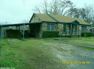 302 Adams St N, Mena, AR 71953
