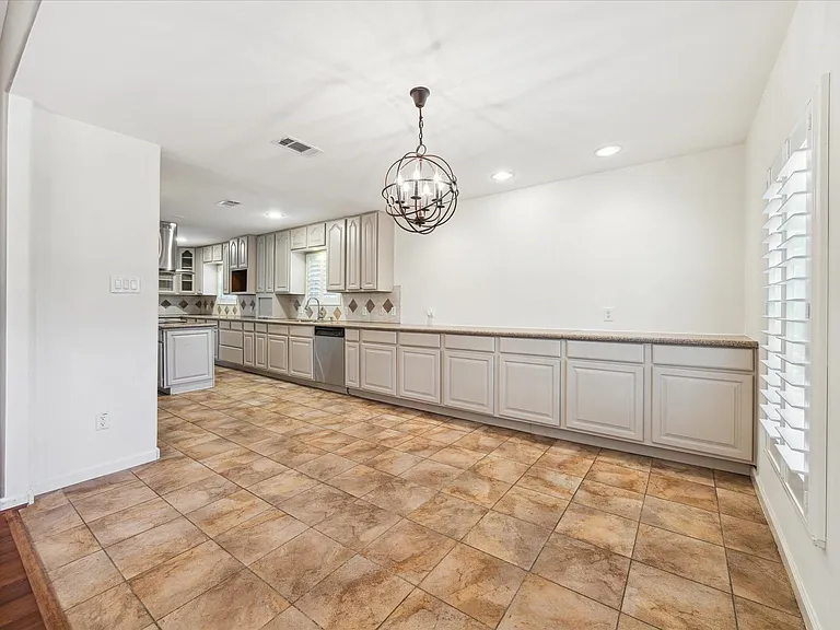 6215 Cheena Dr — Photo 8