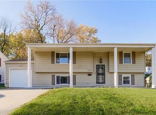 8008 NE 51st St, Kansas City, MO 64119