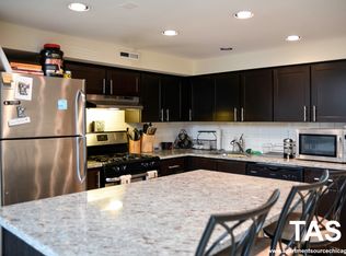 875 W Lill Ave #C, Chicago, IL 60614