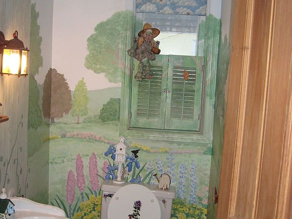 Tromp l'oeil Powder Room