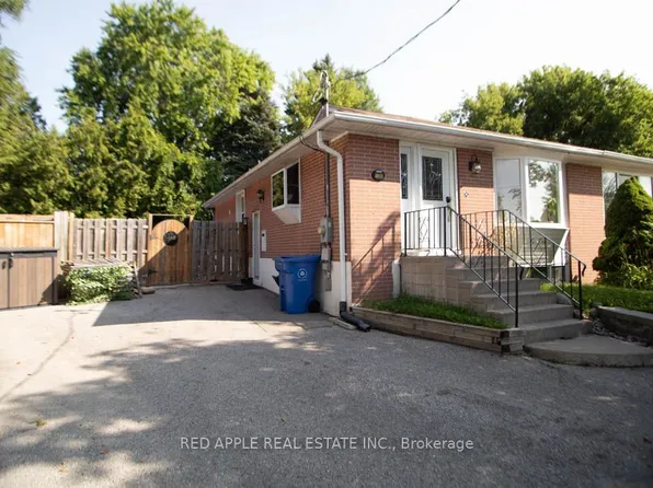 126 Longford Dr, Newmarket, ON L3Y 2Y5