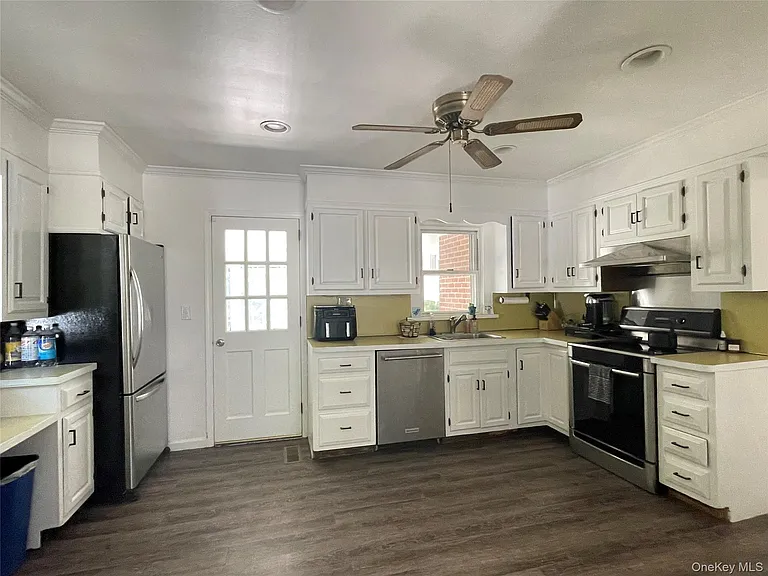 6 Beech Hill Rd — Photo 8