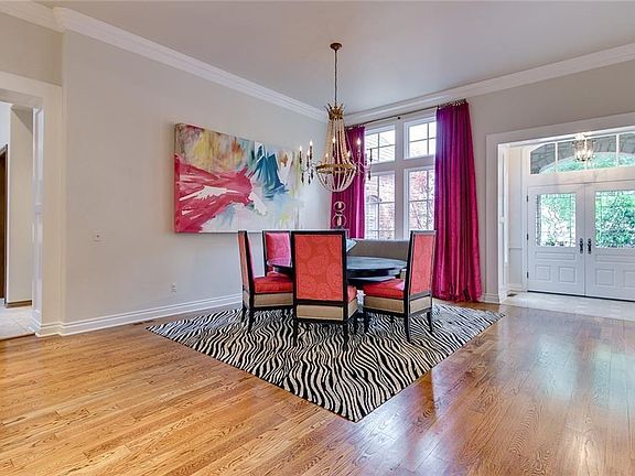 5th image of 5812 Columbine Way