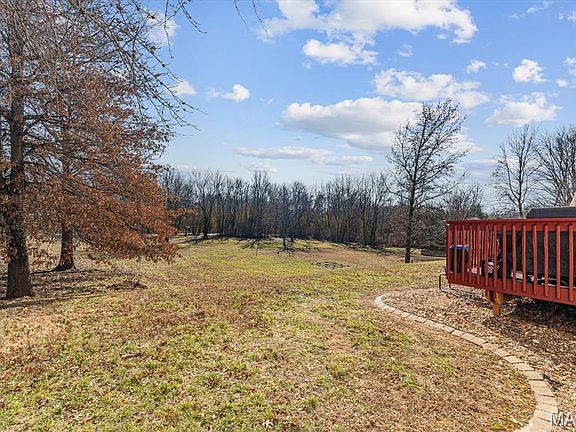 3rd image of 1820 Creekside Dr