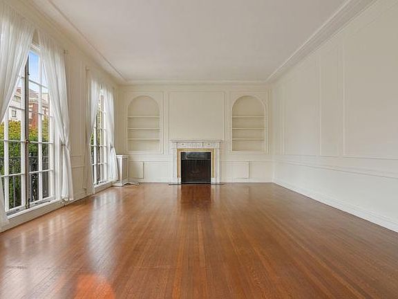 2nd image of 2497 Pacific Ave