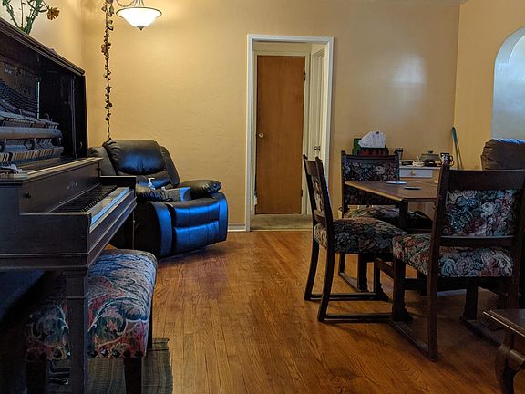 5th image of 921 3rd St