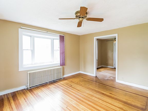 4th image of 3905 Hampden St