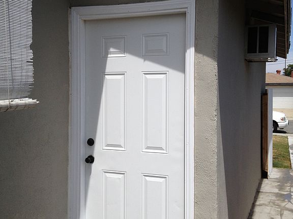 3rd image of 1305 Loranne Ave