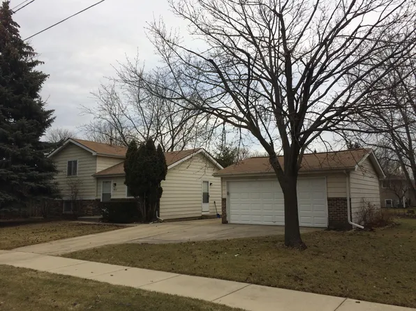 4037 Bloomington Ave, Arlington Heights, IL 60004