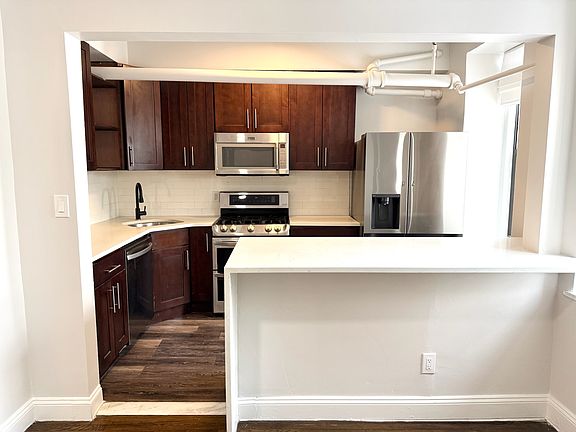 5th image of 184 Columbia Hts