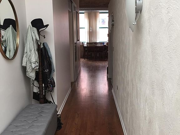 5th image of 420 W Ontario St APT 403