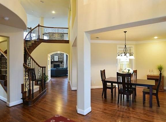 3rd image of 3605 Bahama Dr