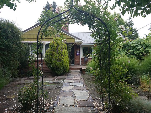 4th image of 6522 38th Ave NE