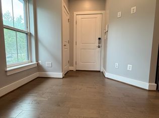 915 Elder St NW #A, Washington, DC