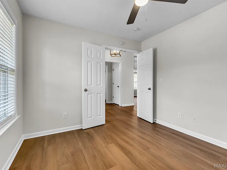 3925 Claiborne Cir — Photo 10