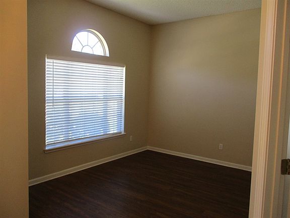 3rd image of 6498 Skyler Jean Dr