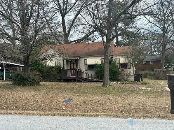 8482 Fairview Dr, Douglasville, GA 30134