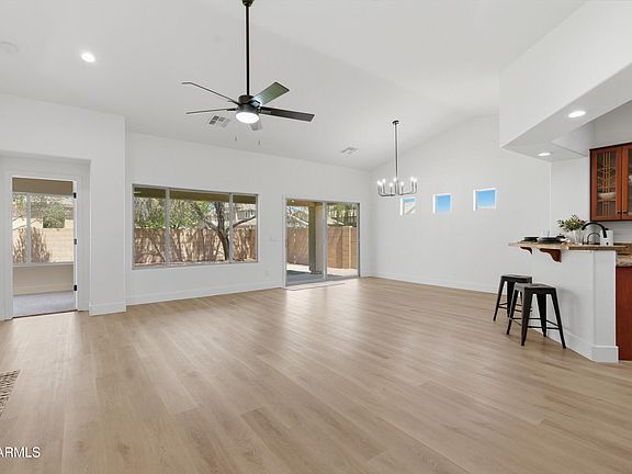 5th image of 35366 N BANDOLIER Drive