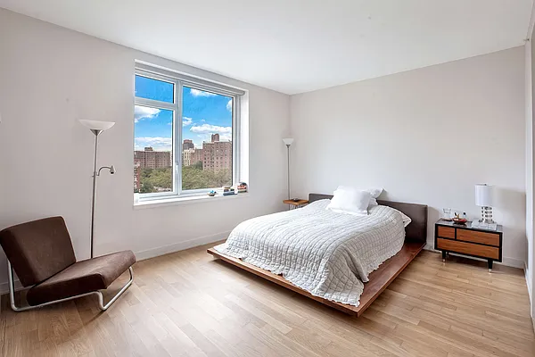 Sold by Isen & Company : Real Estate Advisors | media 20