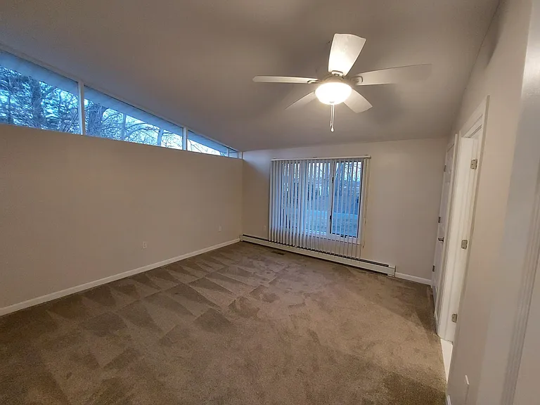 11 Cedarwood Ln — Photo 14
