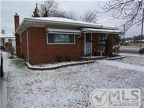3rd image of 2458 Wilson Ave