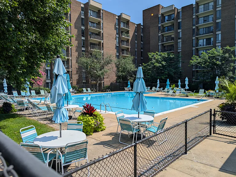 9900 Georgia Ave #27218 — Photo 28